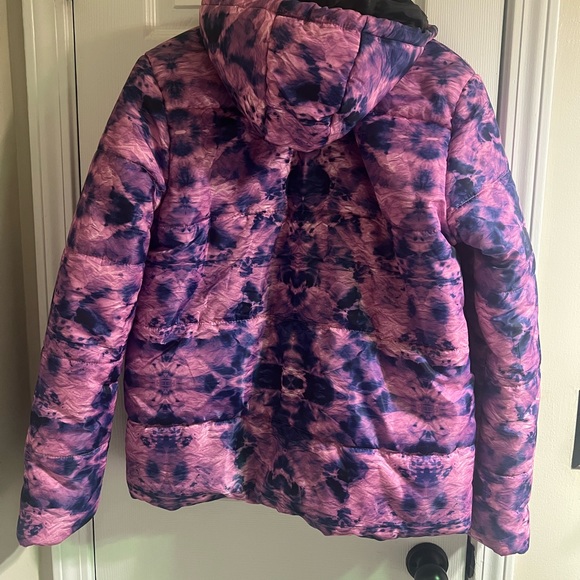 Boohoo man tie dye puffer - Picture 5 of 6